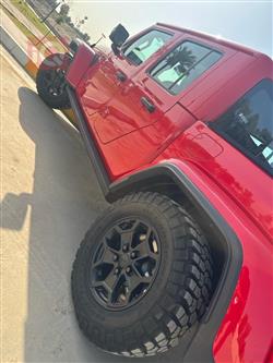 جيب جلاديتور